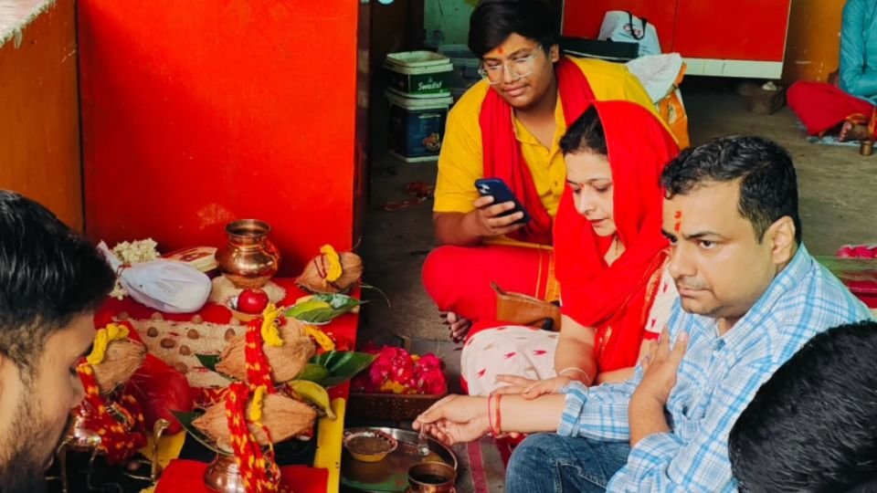 Vedic puja ceremony by Pt. Madhusudan Chaturvedi in Ujjain