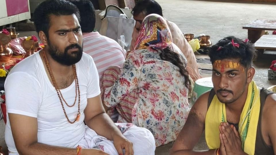 Homam and havan fire ritual by experienced Vedic pandit in Ujjain