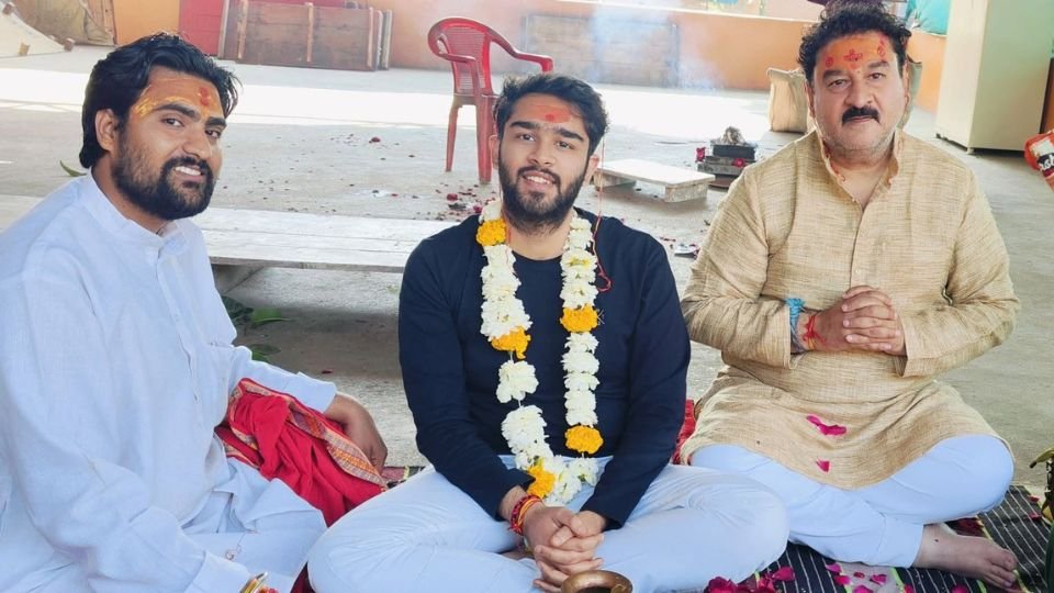 Devotional puja and ritual service by Madhusudan Chaturvedi in Ujjain